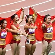 ju11.co-美国女足选手在比赛中展现出强大实力(美国女足选手在比赛中展现出强大实力的英文)